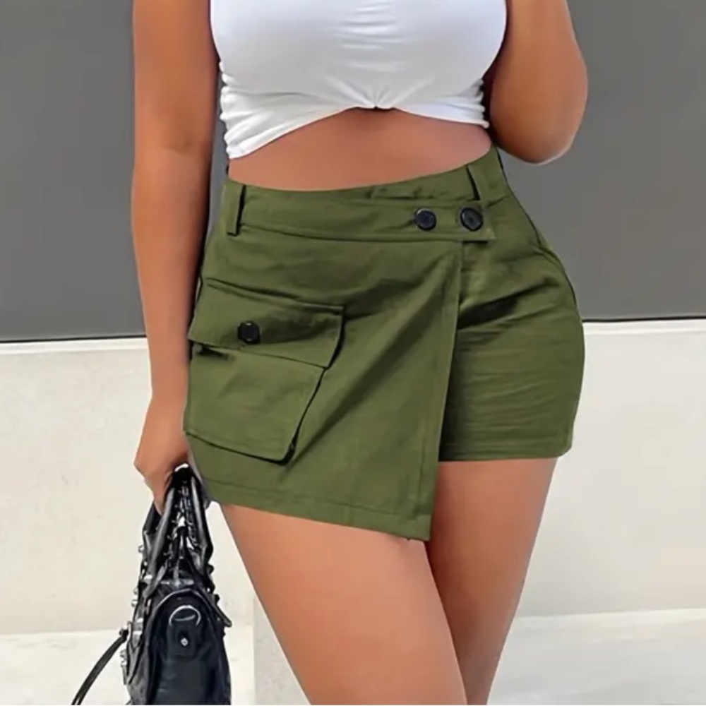 Hem Pocket Skort